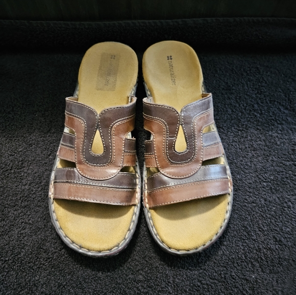 *Naturalizer Sandals* - Picture 1 of 12